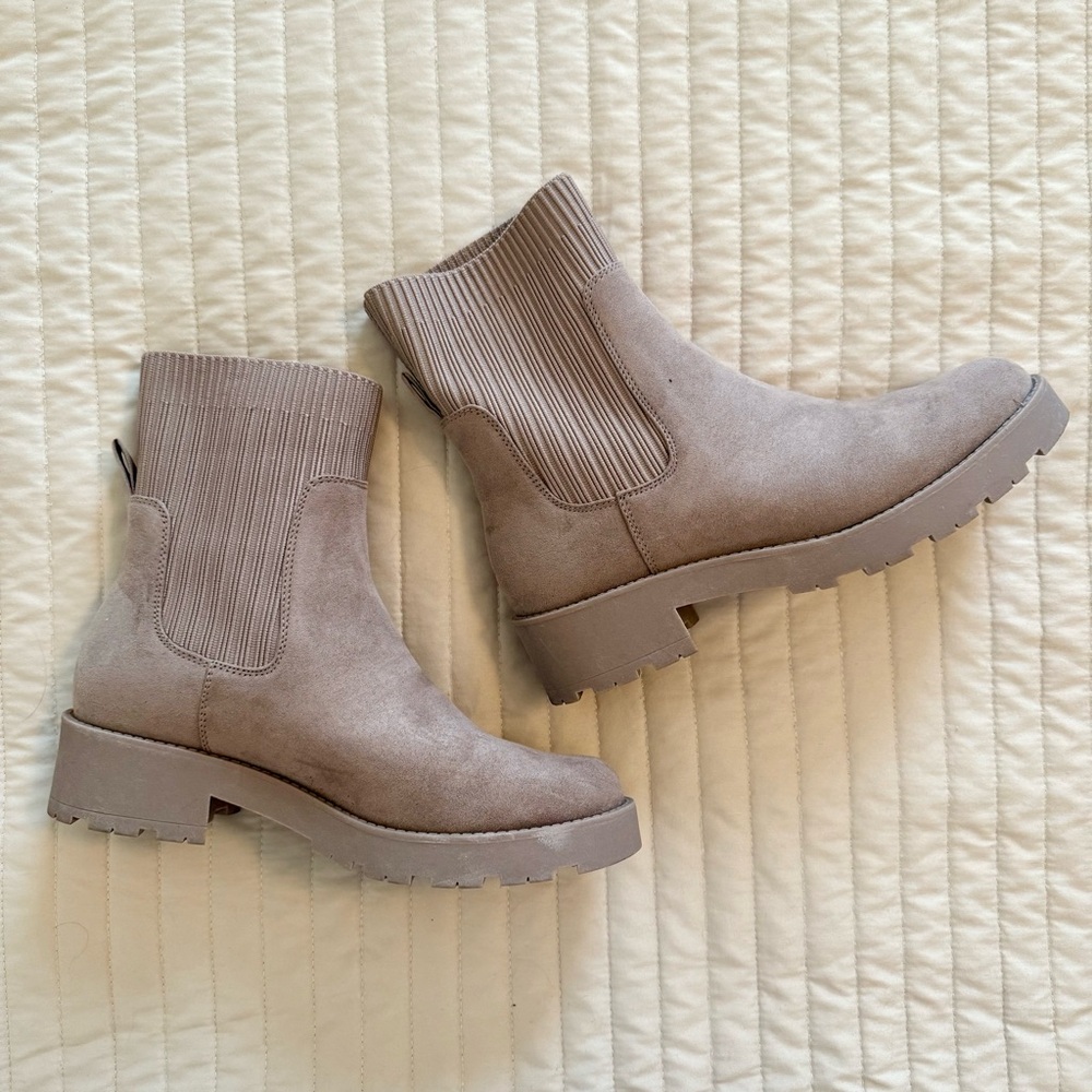Women's Taupe Suede Ankle Boots